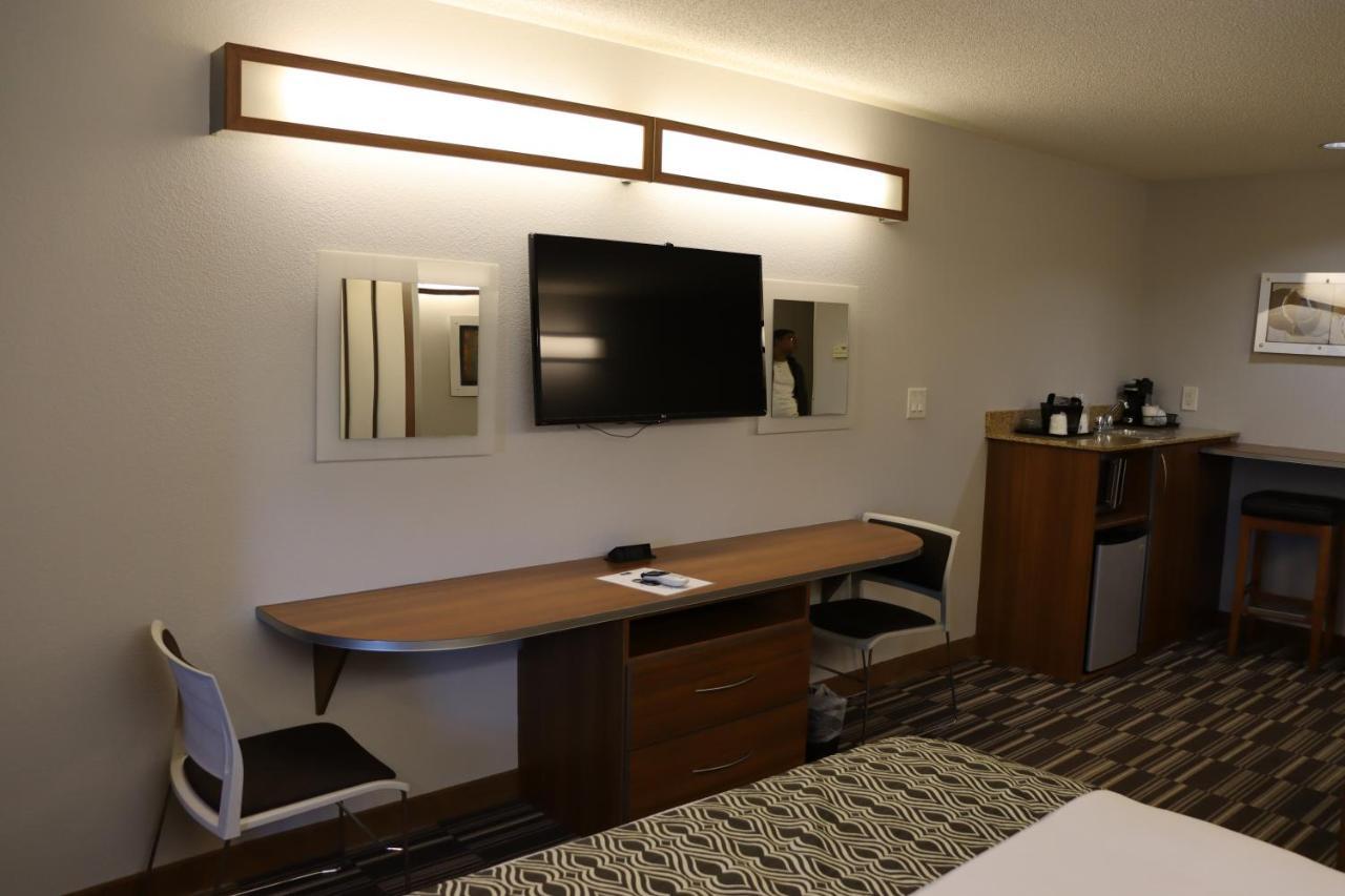 Microtel Inn & Suites By Wyndham Columbus Near Fort Moore Esterno foto
